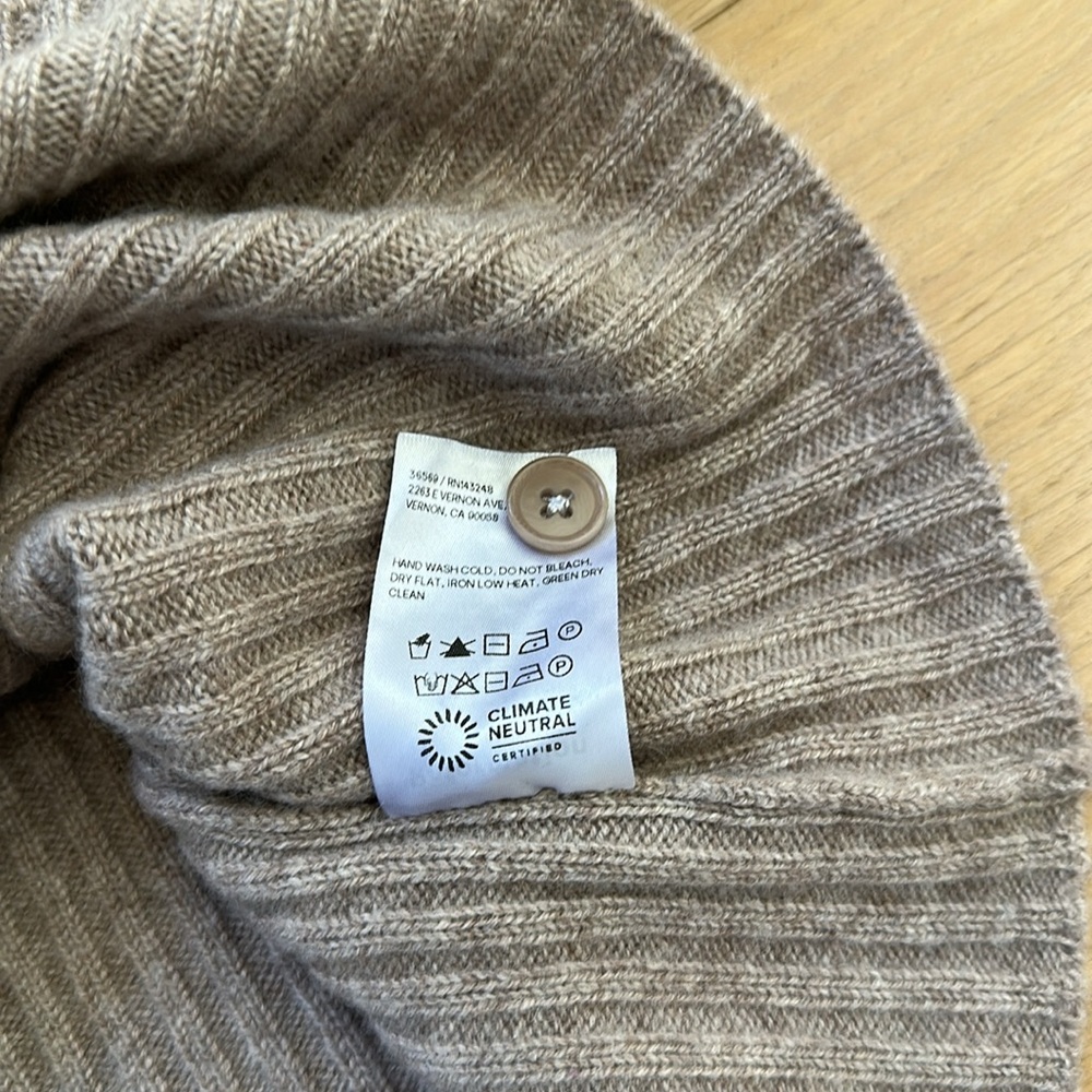 Reformation Gray Ribbed Cardigan Sweater - Picture 3 of 4